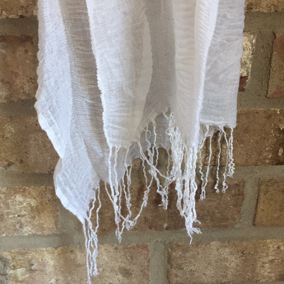 White “scrunchie” scarf. Perfect with a sweater! - Picture 2 of 4